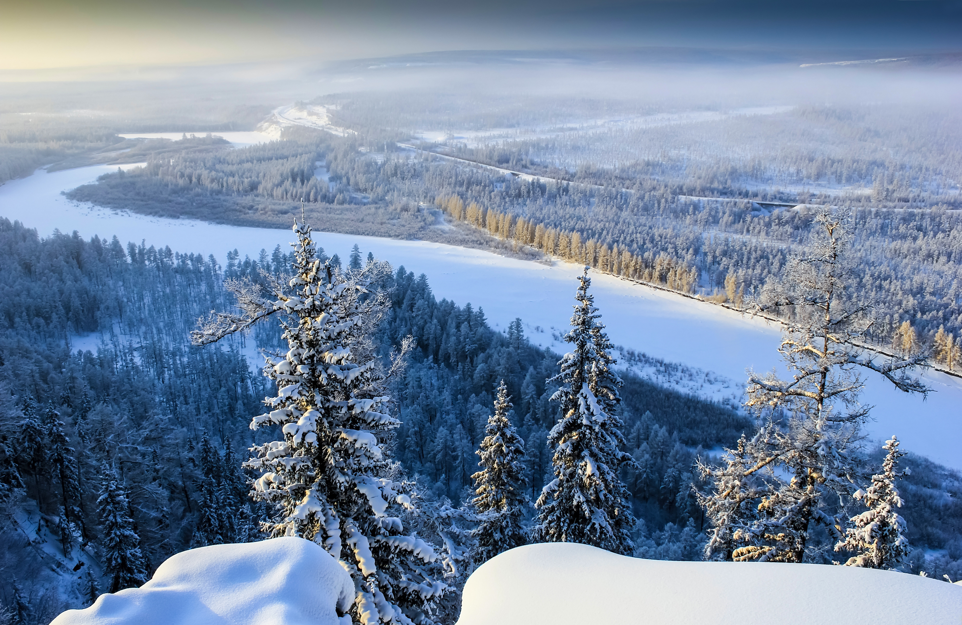 A white blanket engulfs the forests and the landscapes. Source: Lori images    